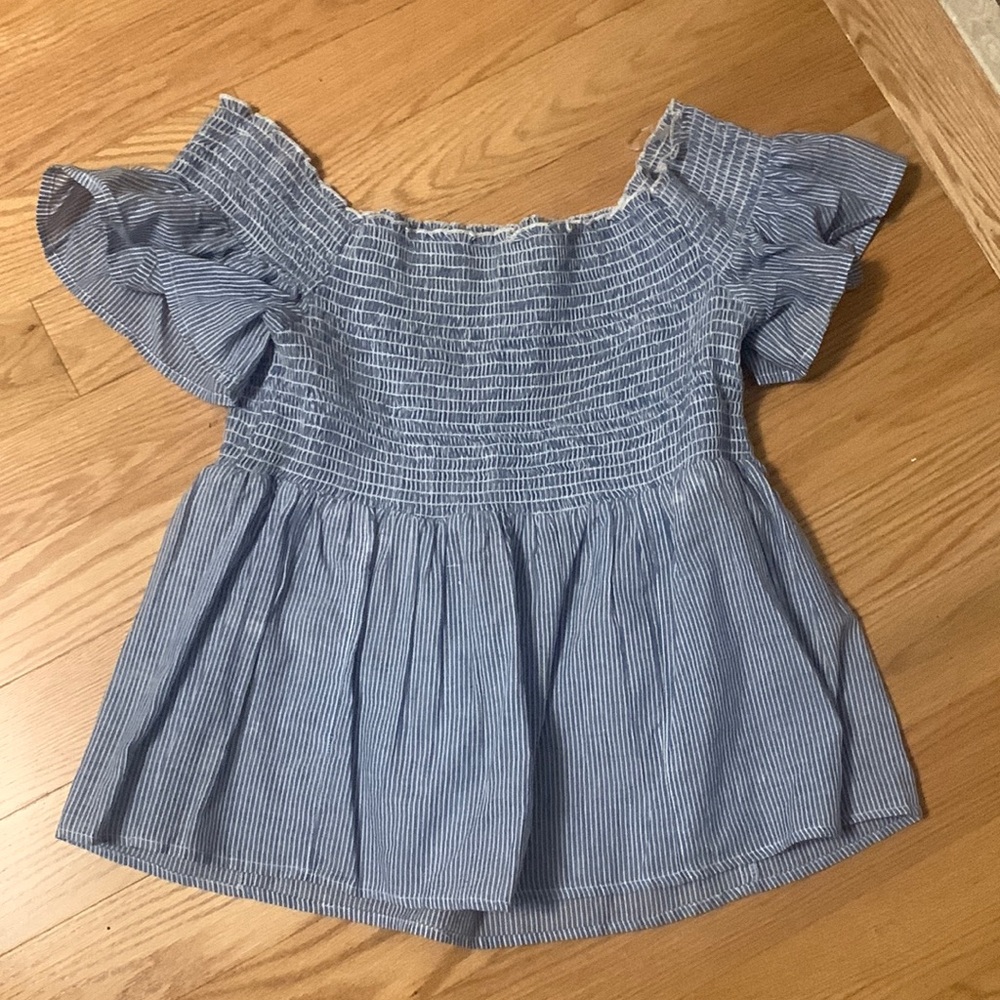 Off shoulder peplum